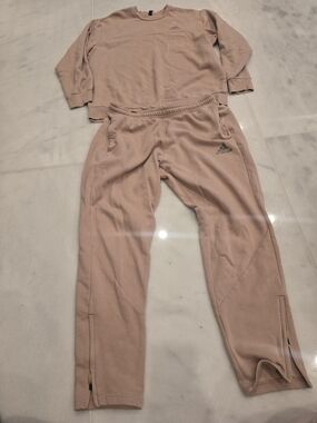 adidas Tan Crewneck Sweatshirt and Joggers Set